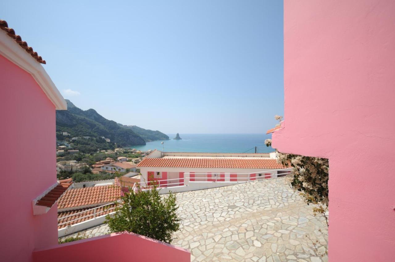 Pink Palace Beach Resort アギオス・ゴルディオス エクステリア 写真