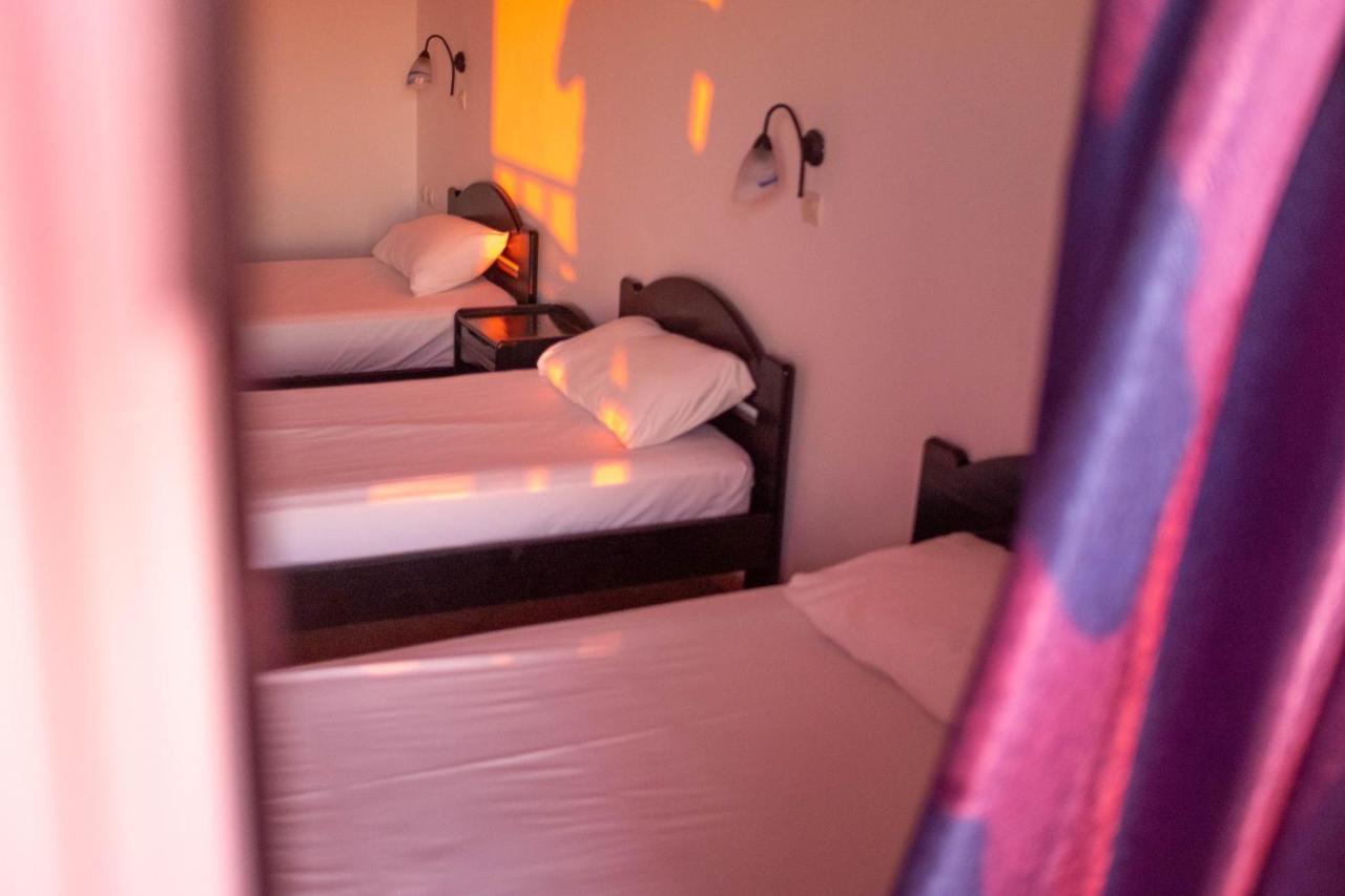 Pink Palace Beach Resort アギオス・ゴルディオス エクステリア 写真