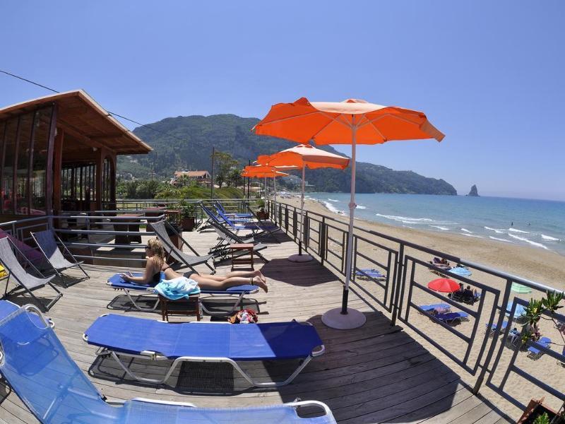 Pink Palace Beach Resort アギオス・ゴルディオス エクステリア 写真
